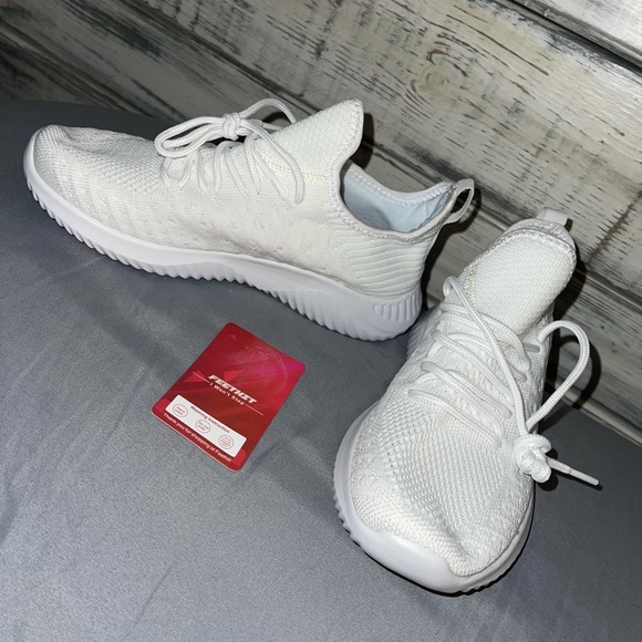 2 PAIRS OF ATHLETIC GYM SHOES! - Picture 8 of 11